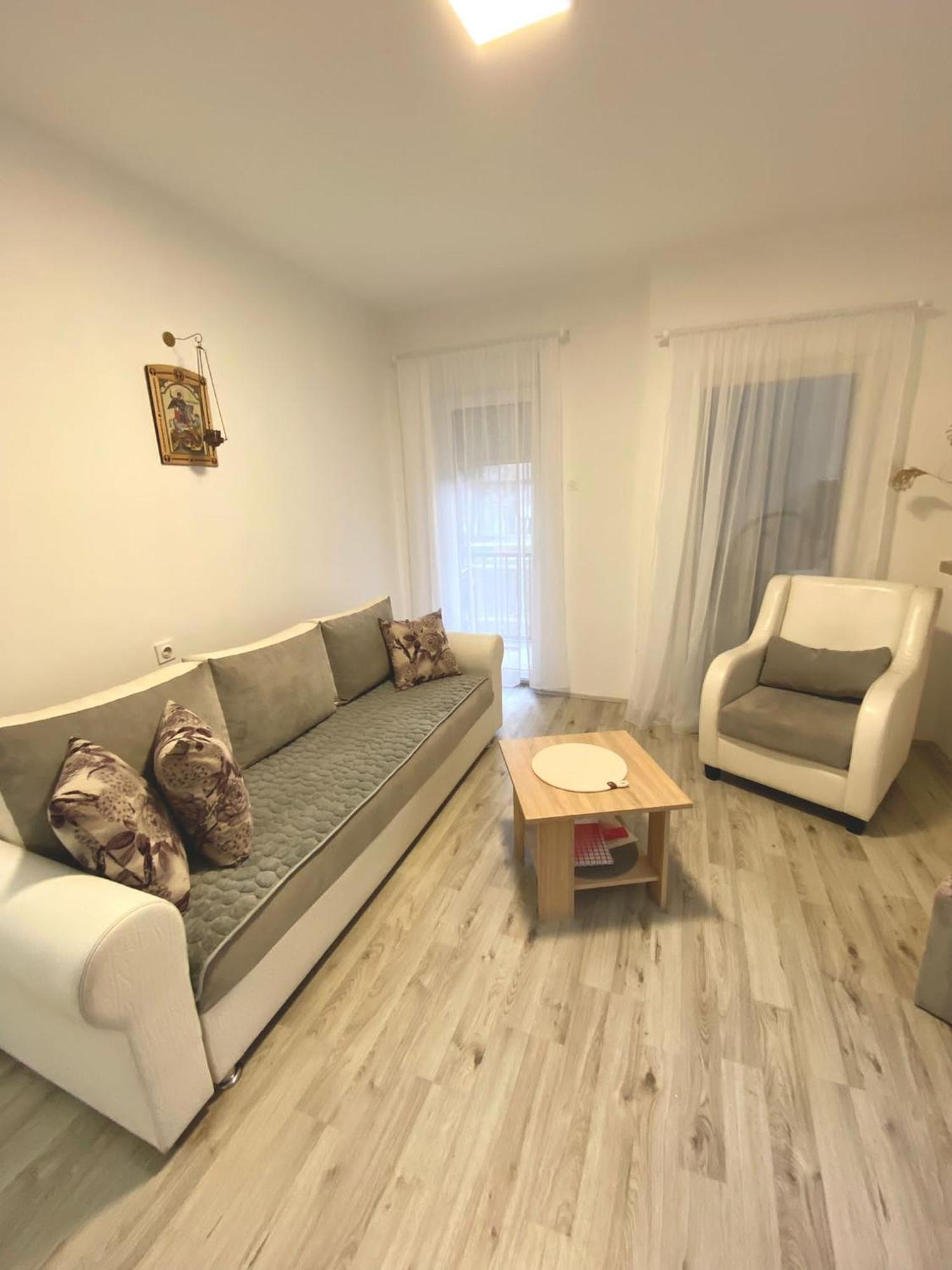 Apartman Bogdan Чачак Екстер'єр фото