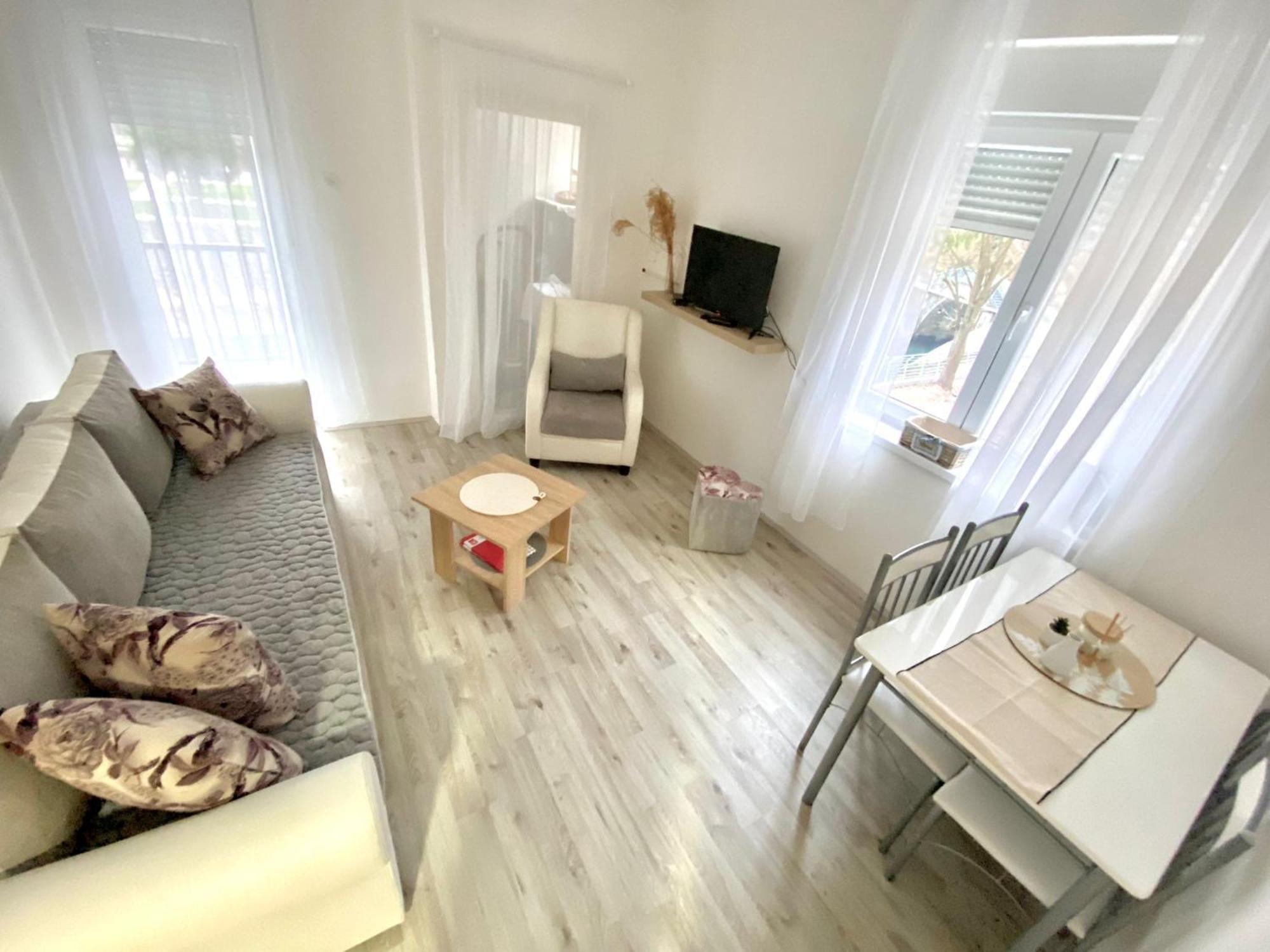 Apartman Bogdan Чачак Екстер'єр фото